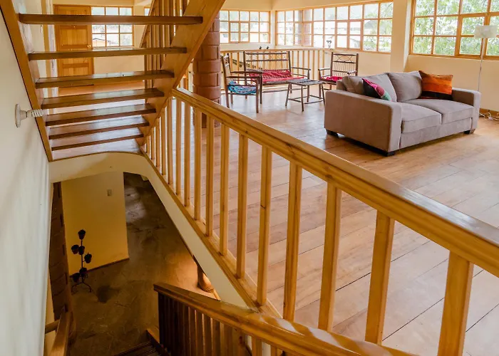 Casa de férias Spacious Entire House With Awesome Mountain Views