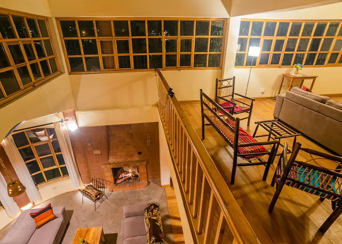 Spacious Entire House With Awesome Mountain Views *