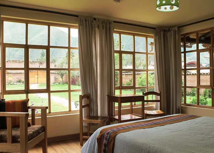 Casa de férias Spacious Entire House With Awesome Mountain Views